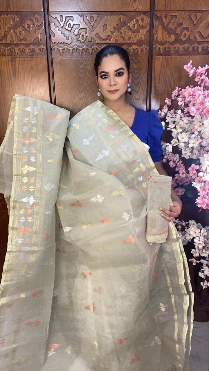 Pastel Beige Jamdani Saree 80 Count