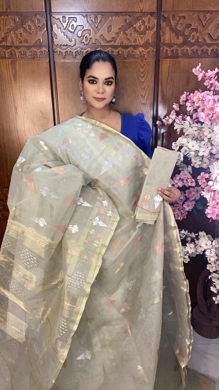 Pastel Beige Jamdani Saree 80 Count