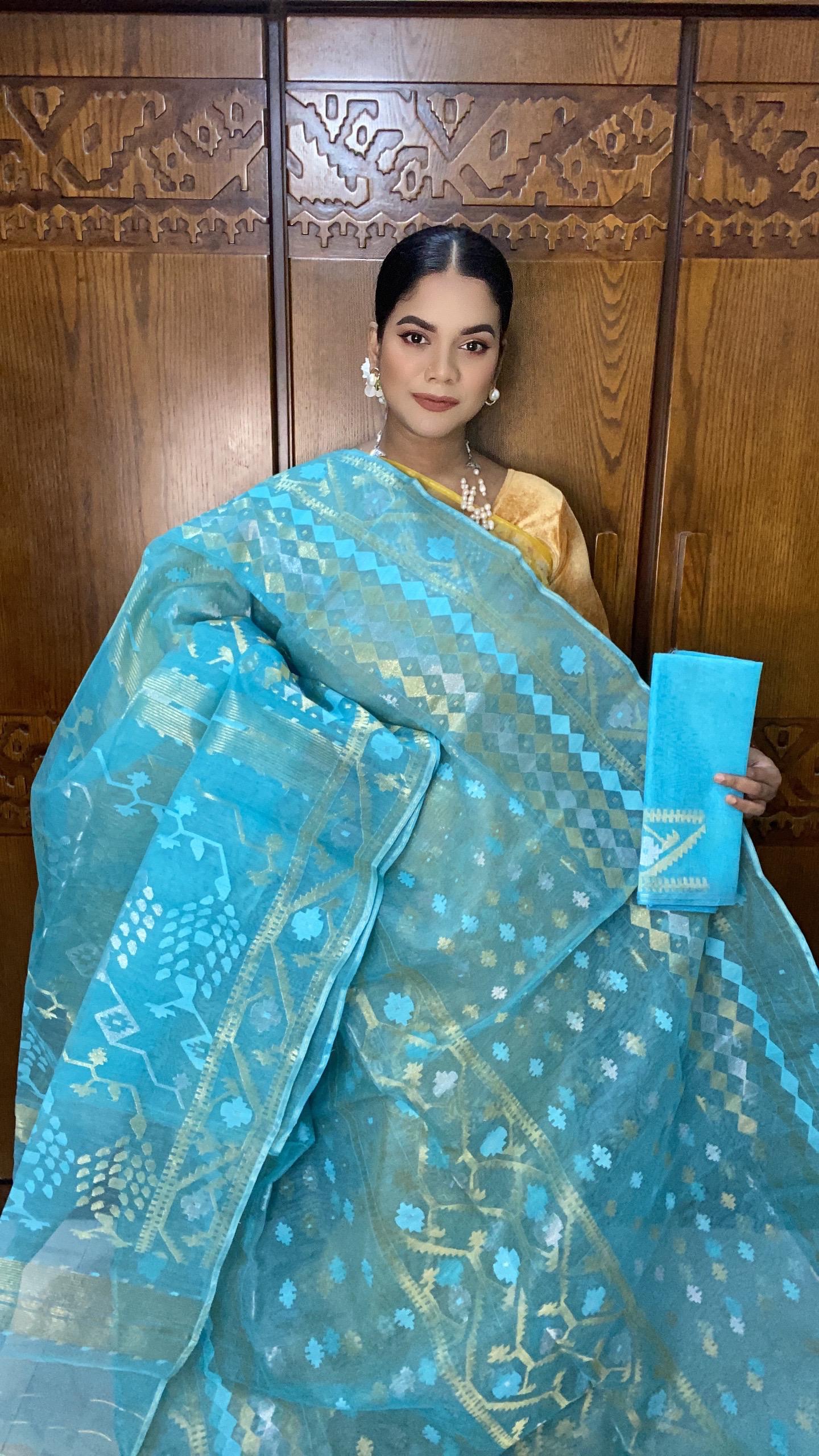 Bright Turquoise Blue  Jamdani Saree 84 Count