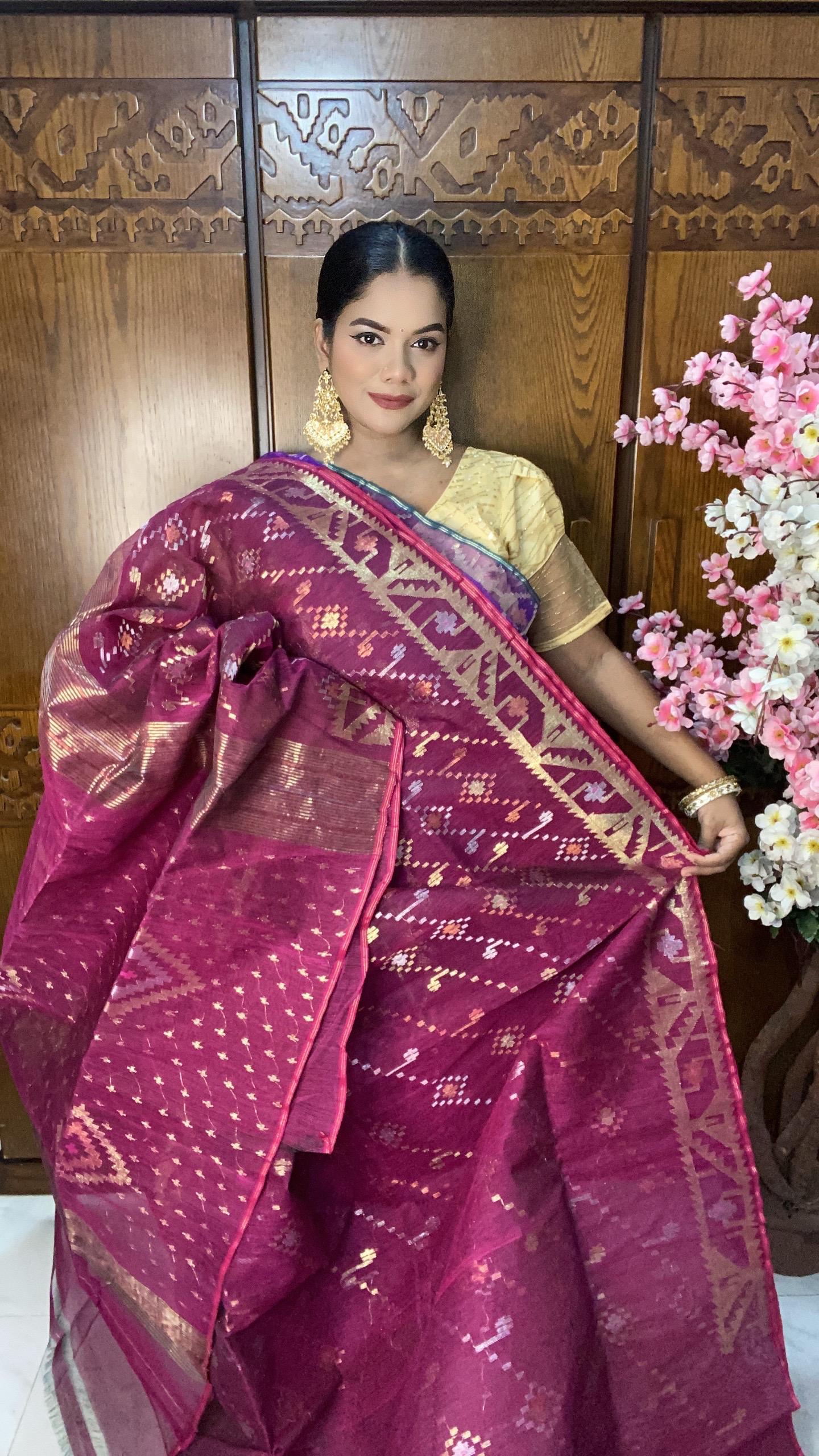 Deep magenta Jamadani Saree 80 Count