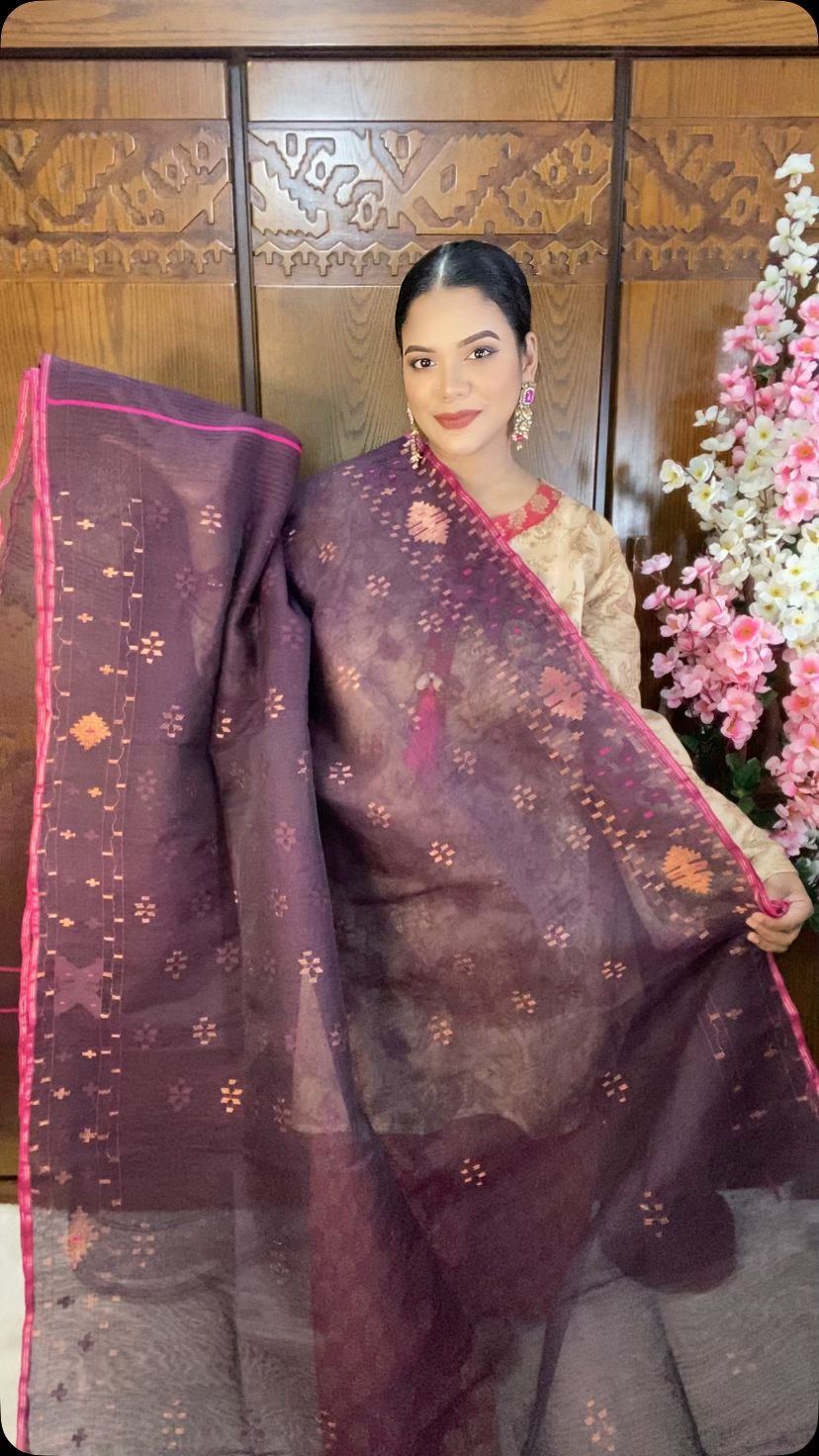 Burgundy Jamdani Saree 60/80 Mixed Count