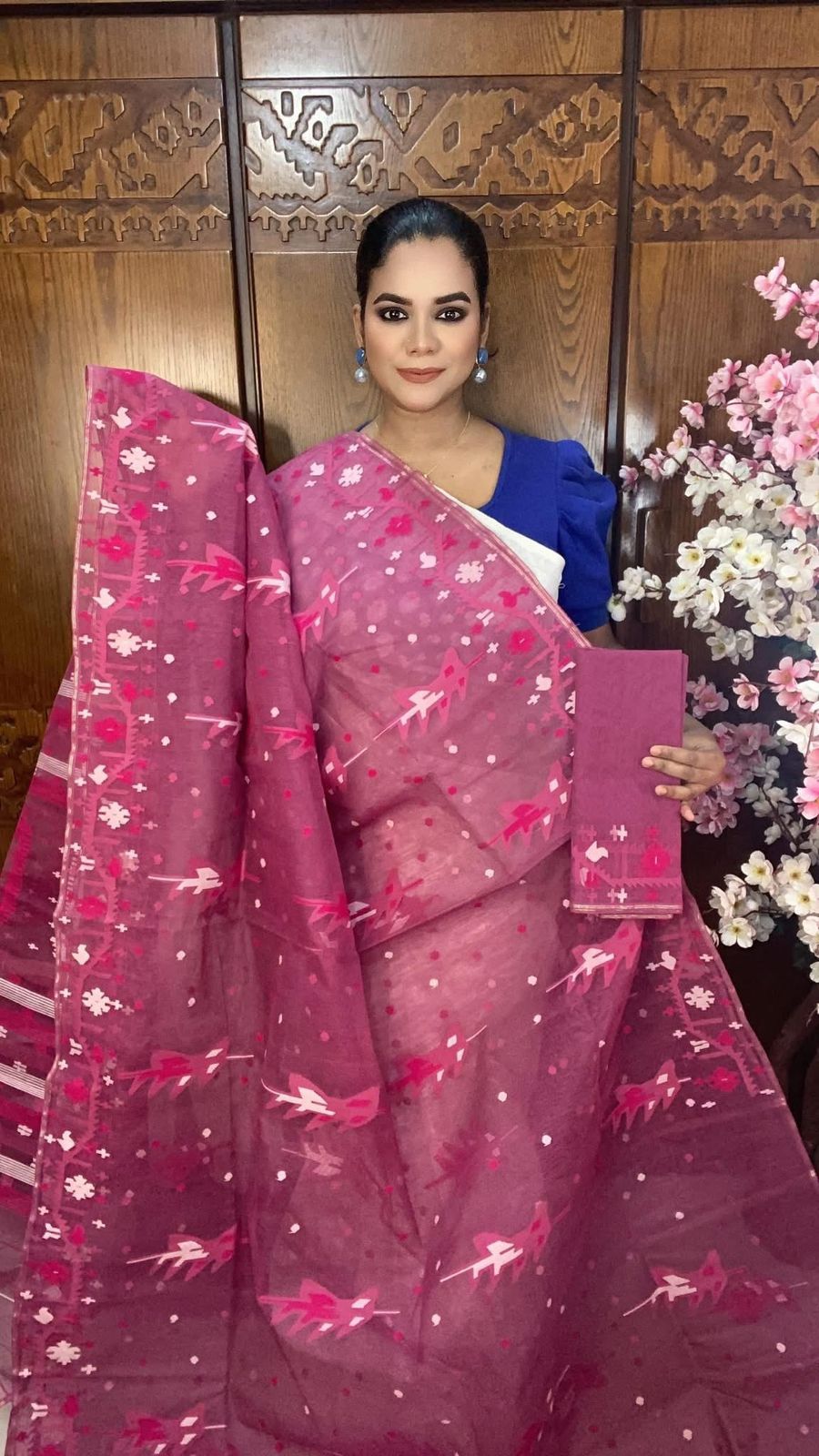 Magenta Jamdani Saree 80 Count
