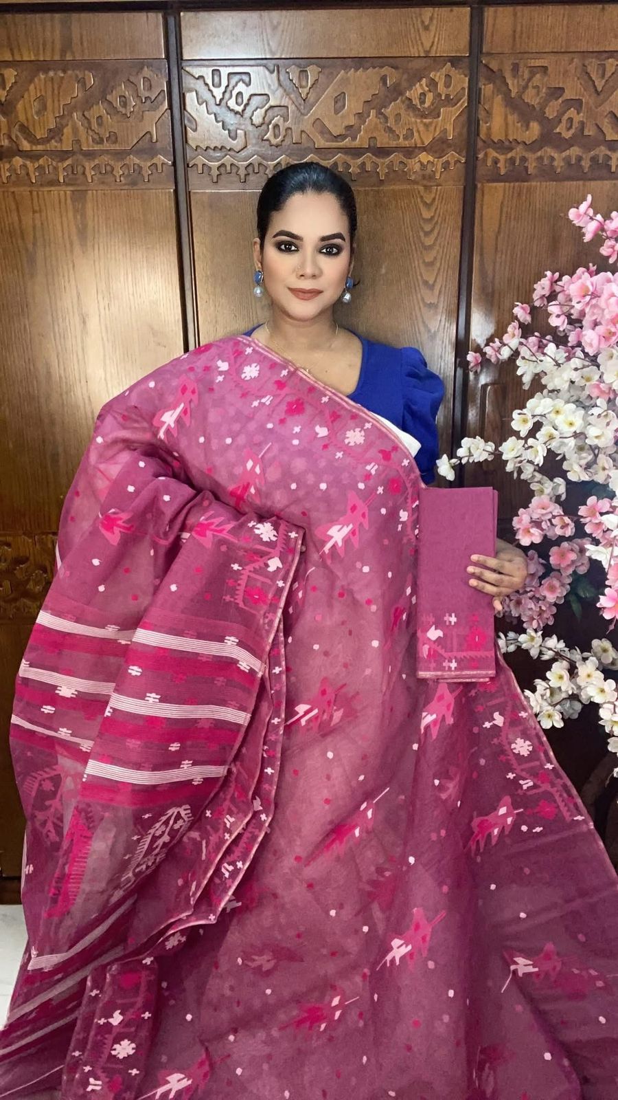Magenta Jamdani Saree 80 Count