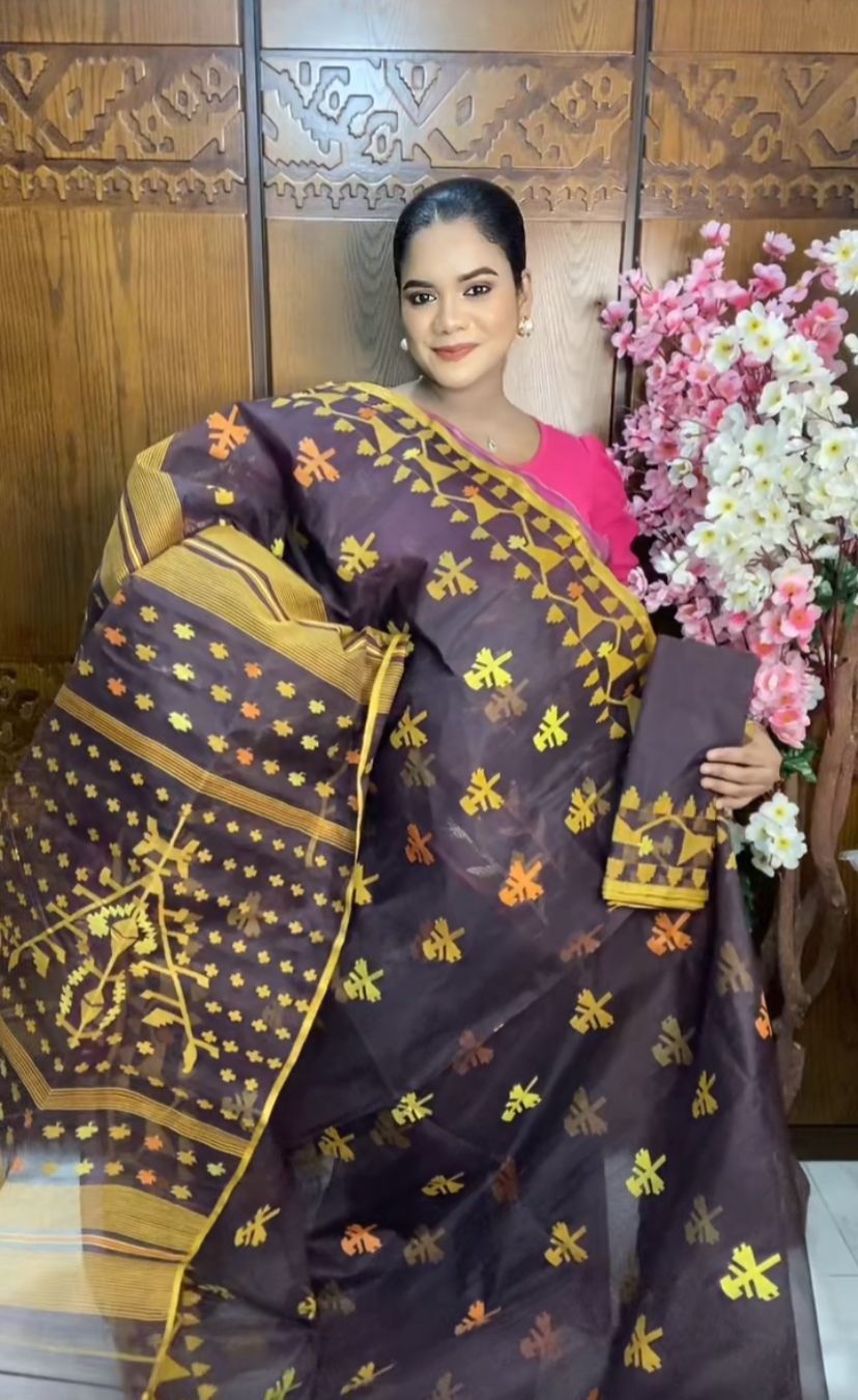 Burgundy Jamdani Saree 80 Count