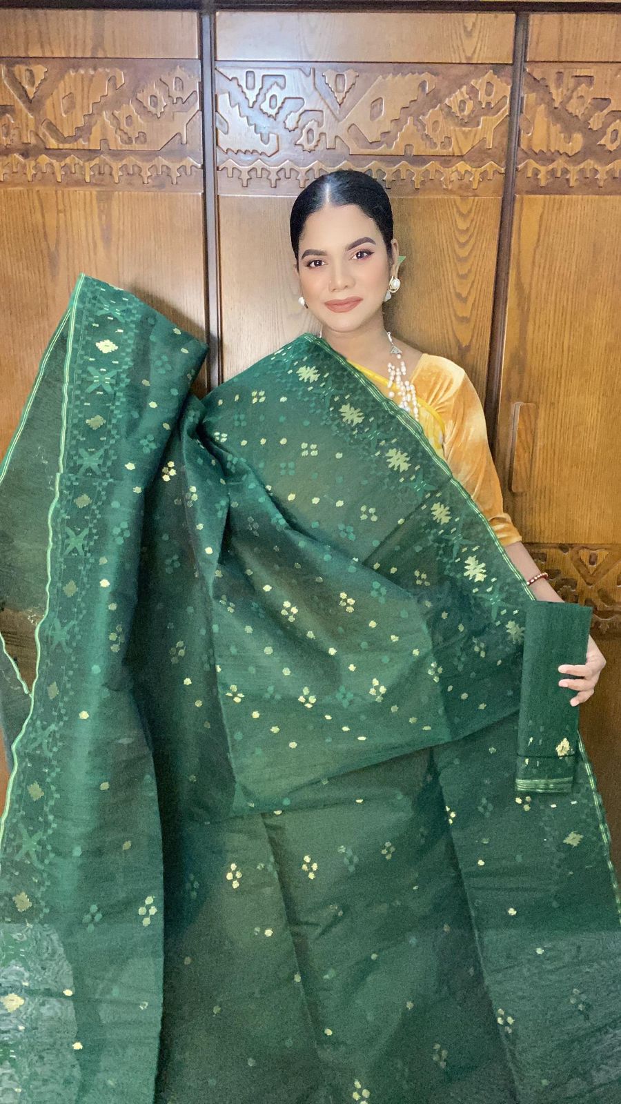 Dark Green Jamdani Saree 60/80 Count
