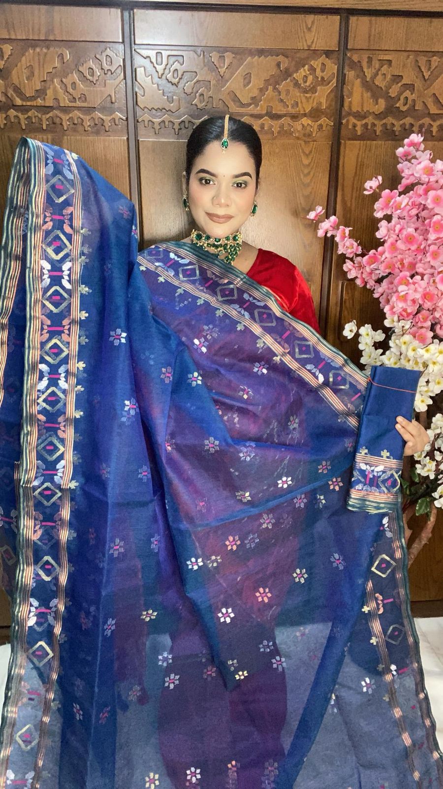 Royal Blue Jamdani Saree 80 Count
